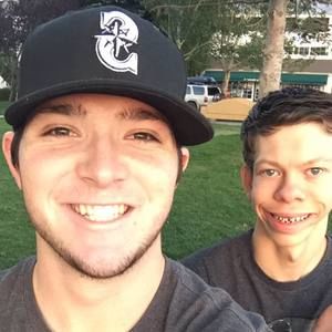 Meet your Posher, Casey